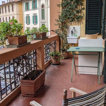 Double Bedroom In Beautiful 30'S Style Apartment Firenze Eksteriør billede